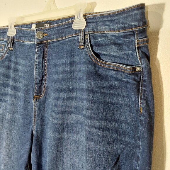 Kut from the Kloth Catherine Boyfriend High-Rise Crop Jean Great Condition - 22W - Picture 4 of 10